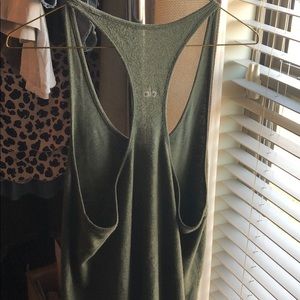 Alo Yoga tank